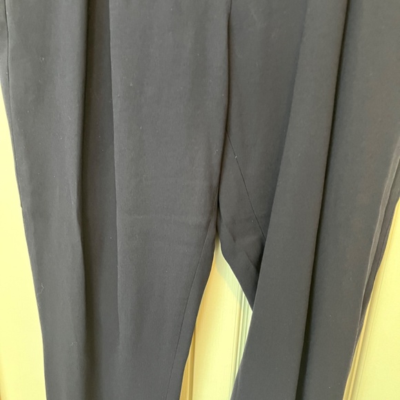 Babaton from Aritizia size 8 navy blue joggers - Picture 6 of 13